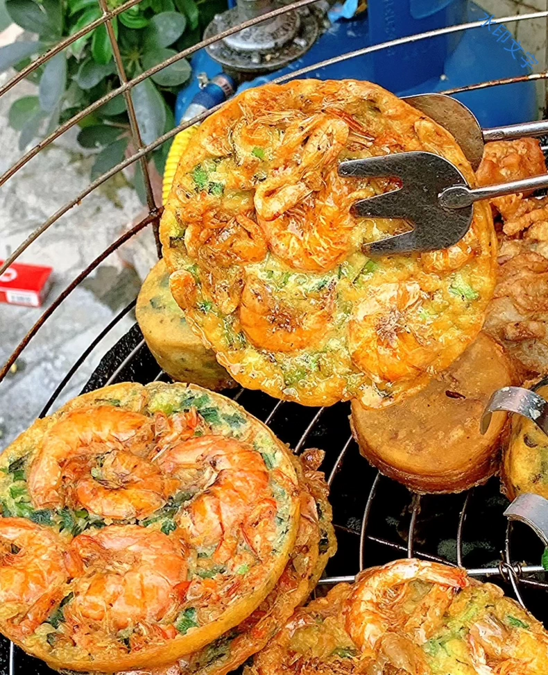 特色小吃《虾饼》外酥里软